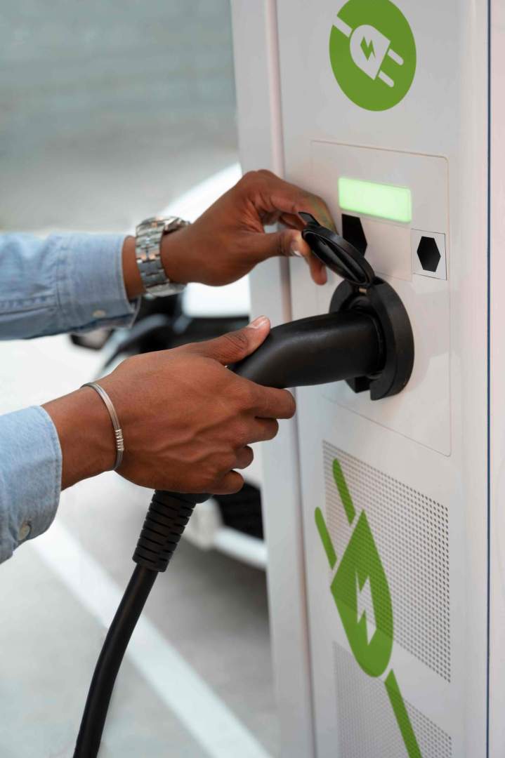 Installation de bornes IRVE pour véhicules électriques.